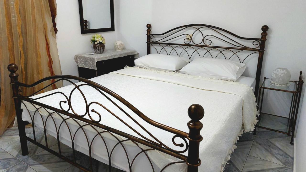 Alexandra Apartment Кинета Екстериор снимка