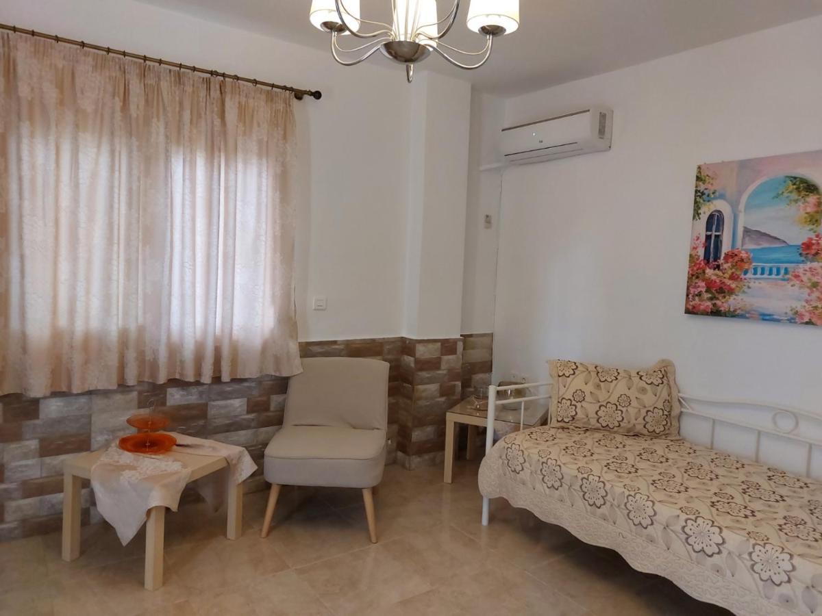 Alexandra Apartment Кинета Екстериор снимка