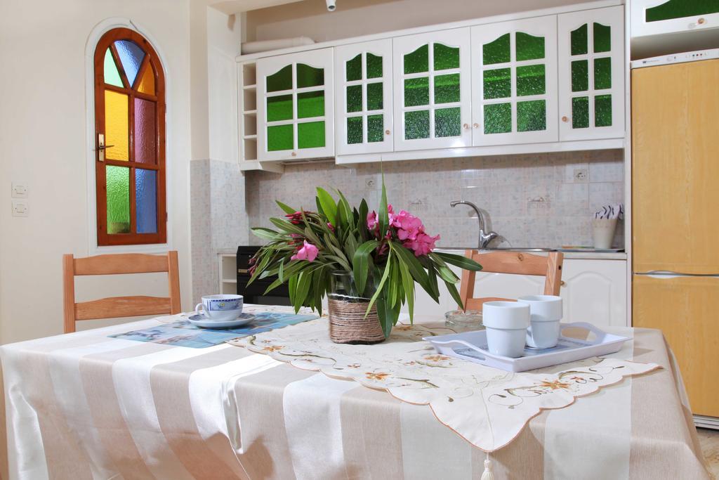 Alexandra Apartment Кинета Екстериор снимка