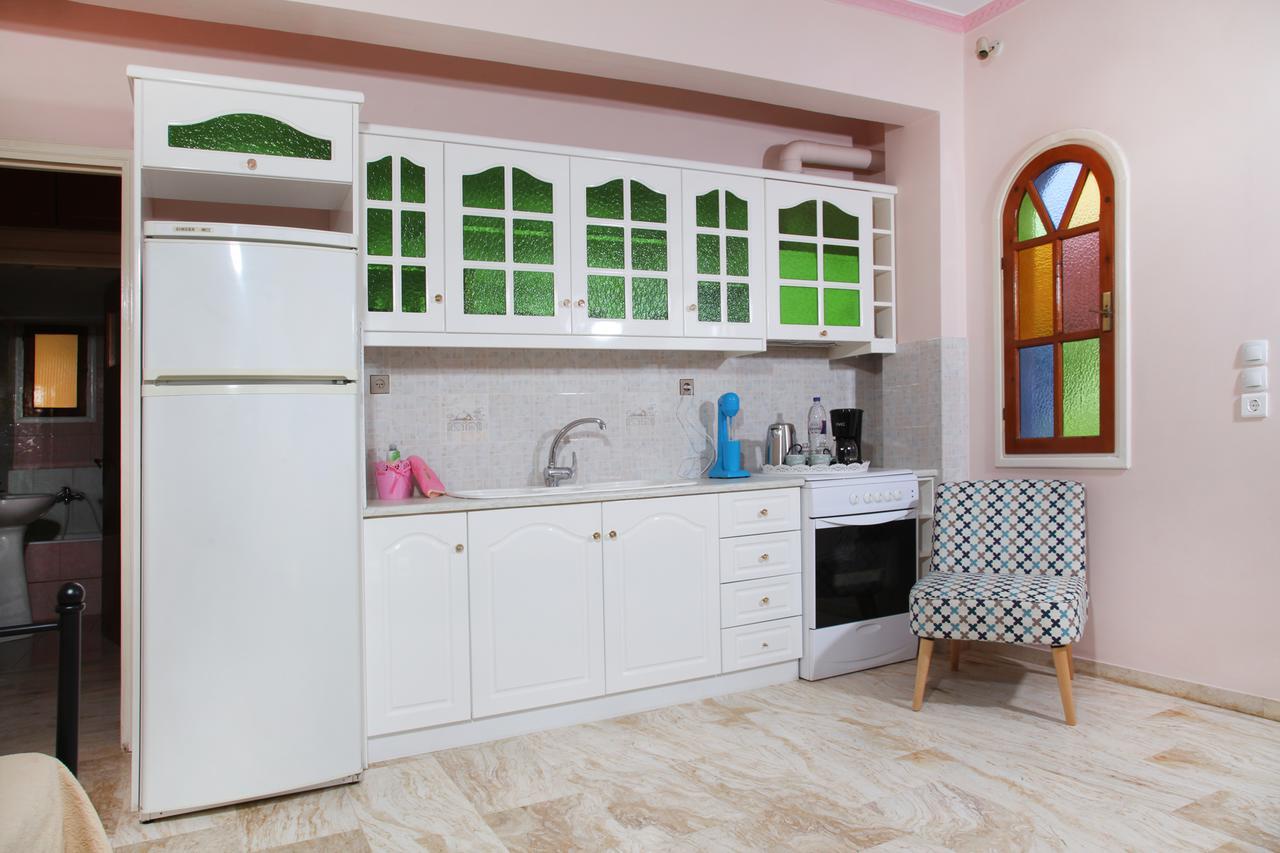 Alexandra Apartment Кинета Екстериор снимка