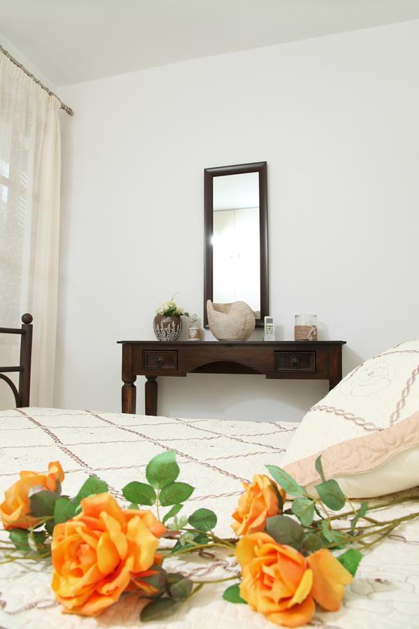 Alexandra Apartment Кинета Екстериор снимка